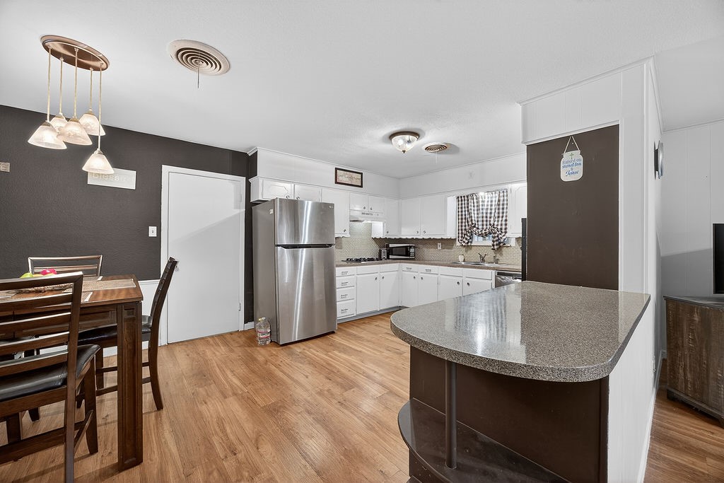 219 W Jefferson Street Palmer TX 75152