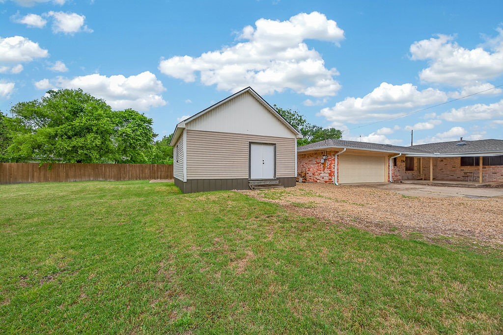 219 W Jefferson Street Palmer TX 75152