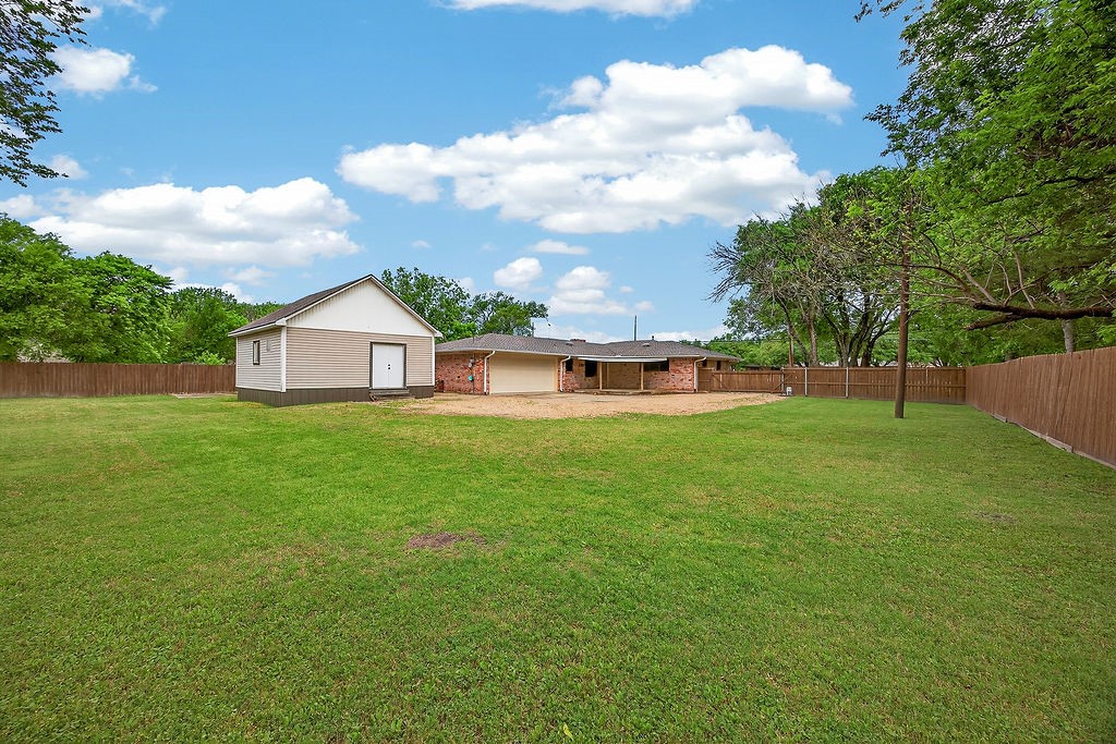 219 W Jefferson Street Palmer TX 75152