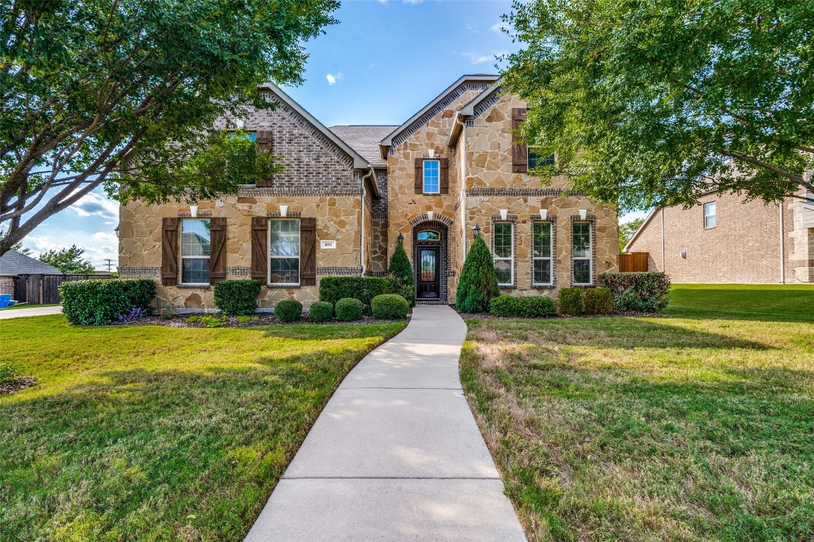 8111 Lake Valley Court Rowlett TX 75089