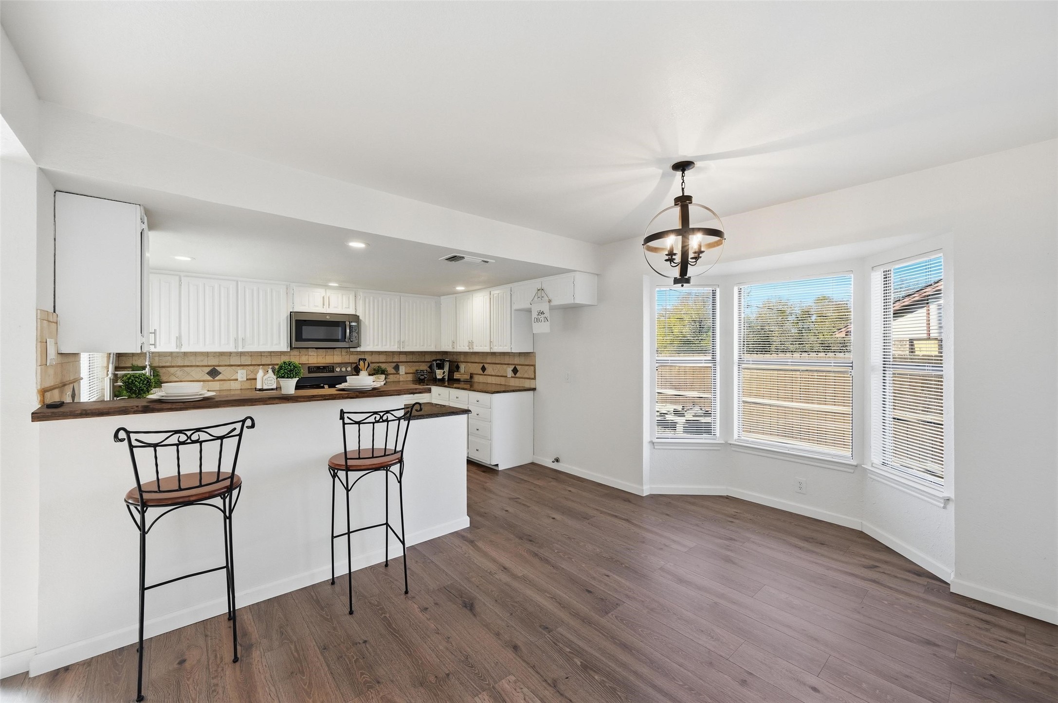 5011 Prairieview Court S Arlington TX 76017
