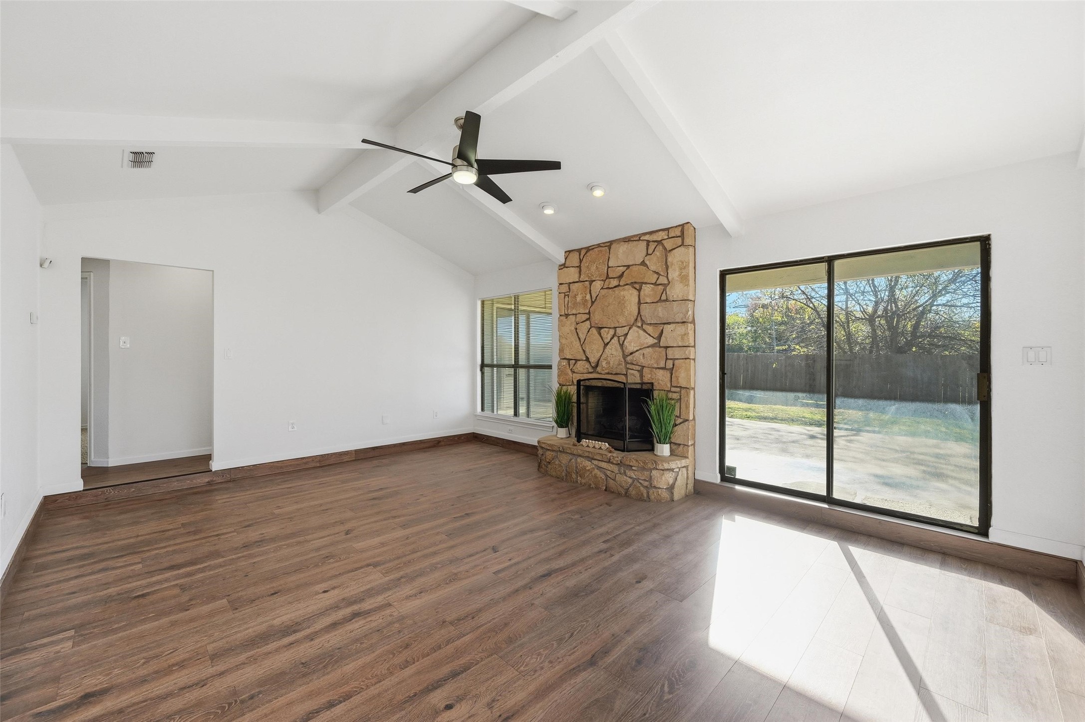 5011 Prairieview Court S Arlington TX 76017