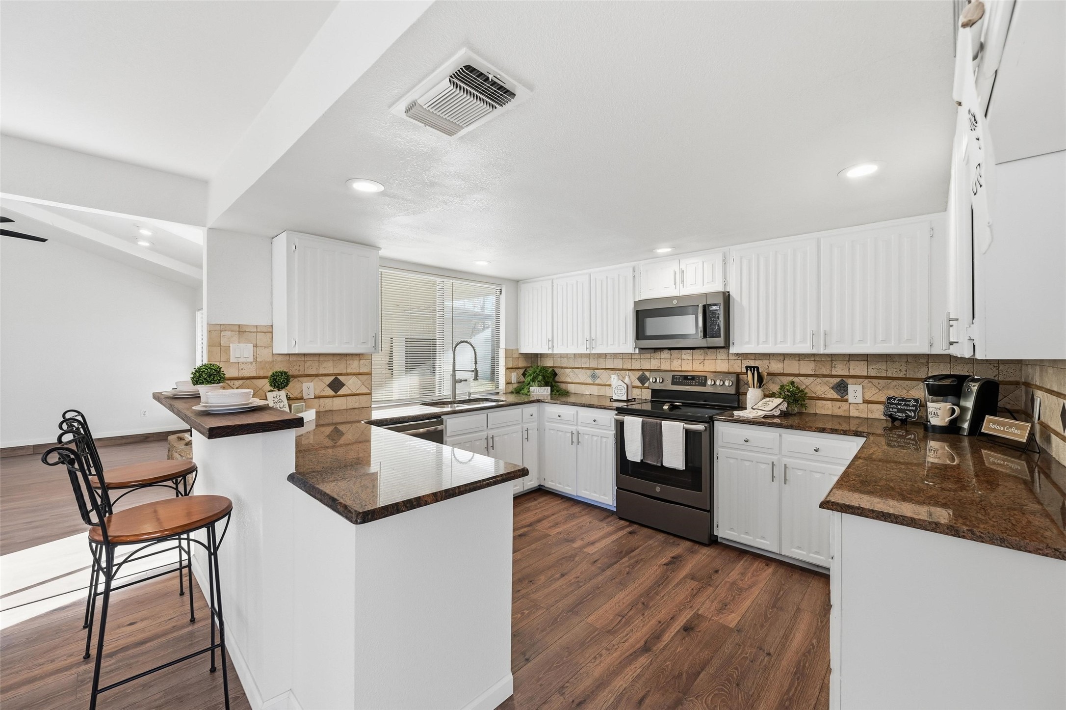 5011 Prairieview Court S Arlington TX 76017