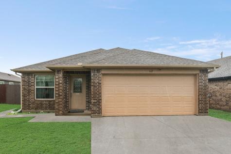 417 W Holford Street Pilot Point TX 76258