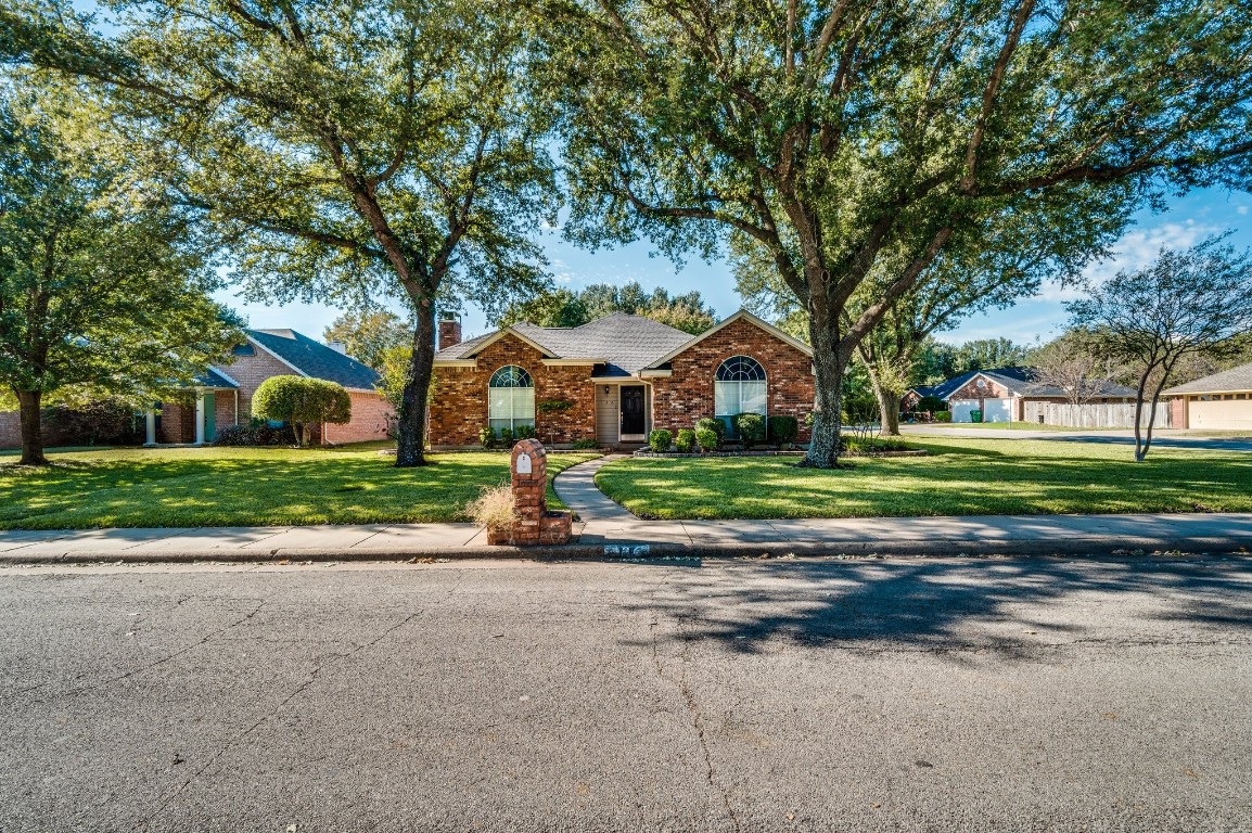 126 Driftwood Lane Waxahachie TX 75165