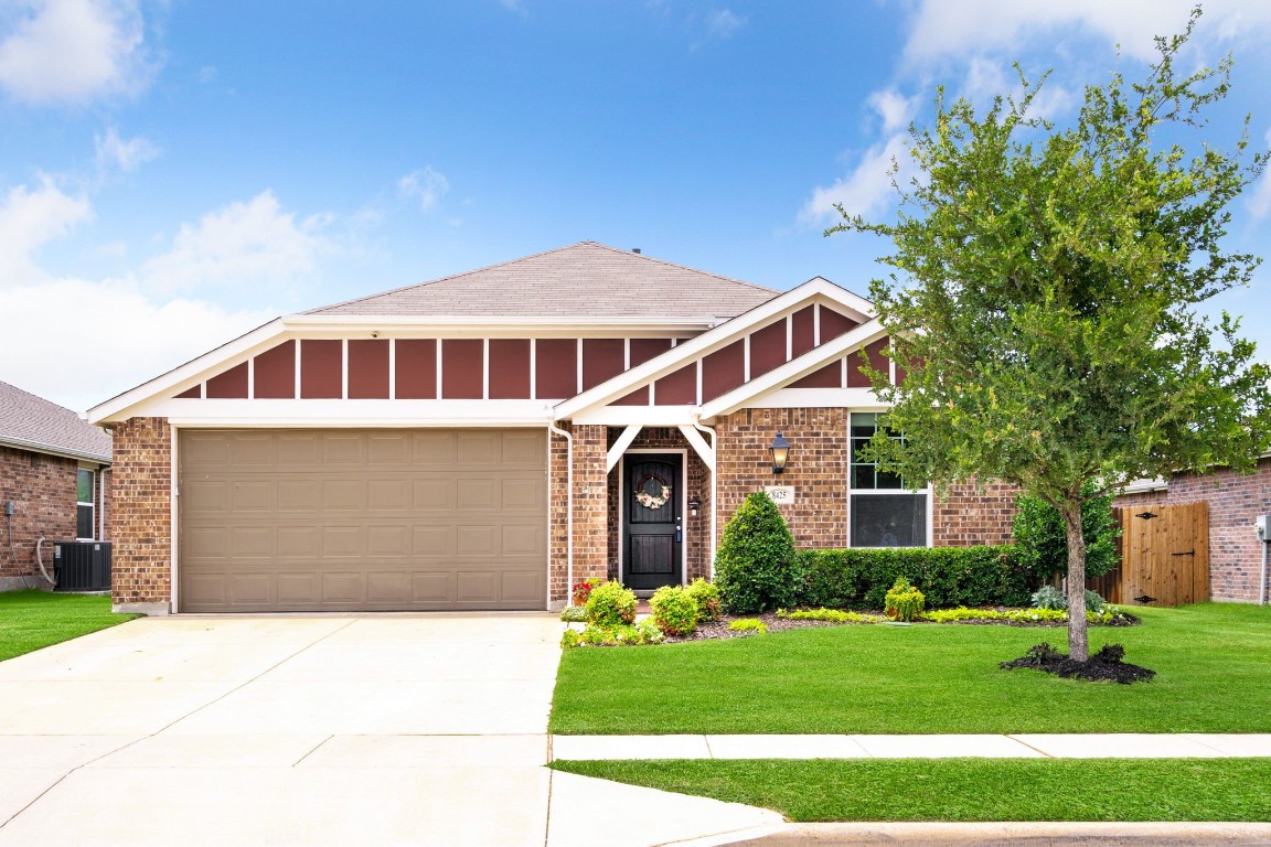 8425 Trickham Bend Fort Worth TX 76131