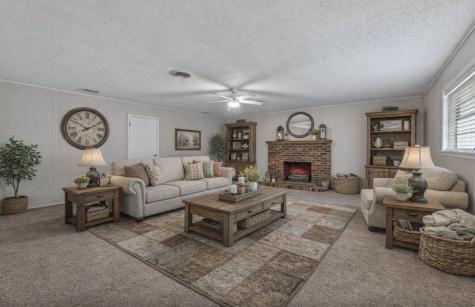 1201 N Holland Street De Leon TX 76444