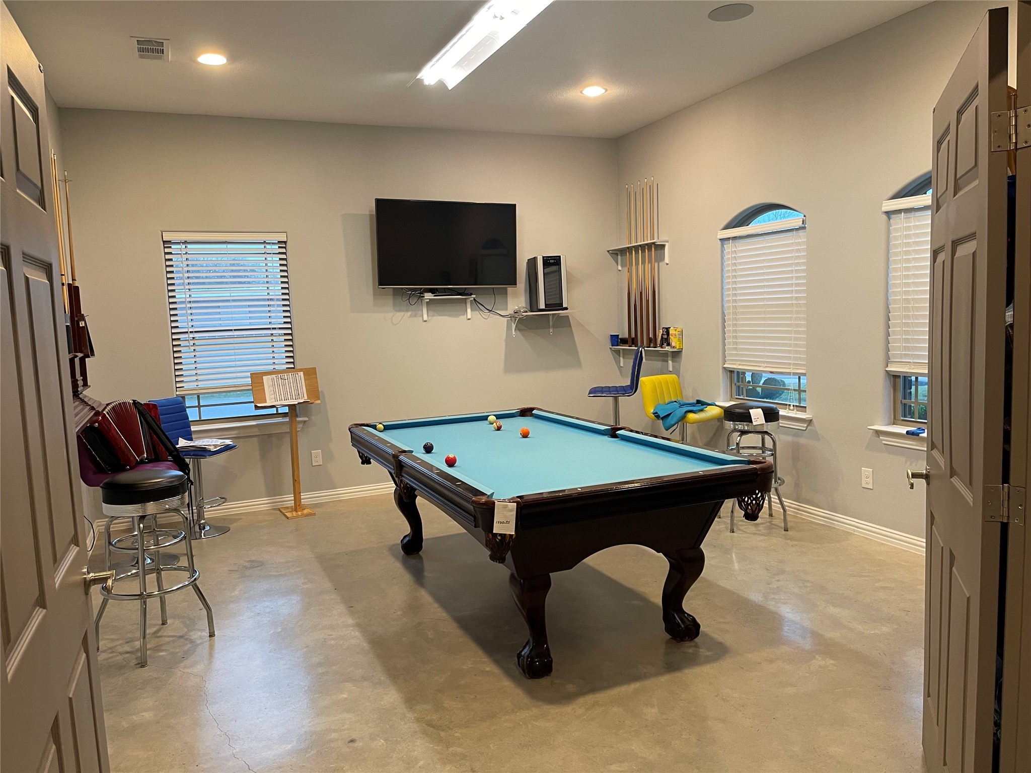 225 S Overlook Drive Red Oak TX 75154