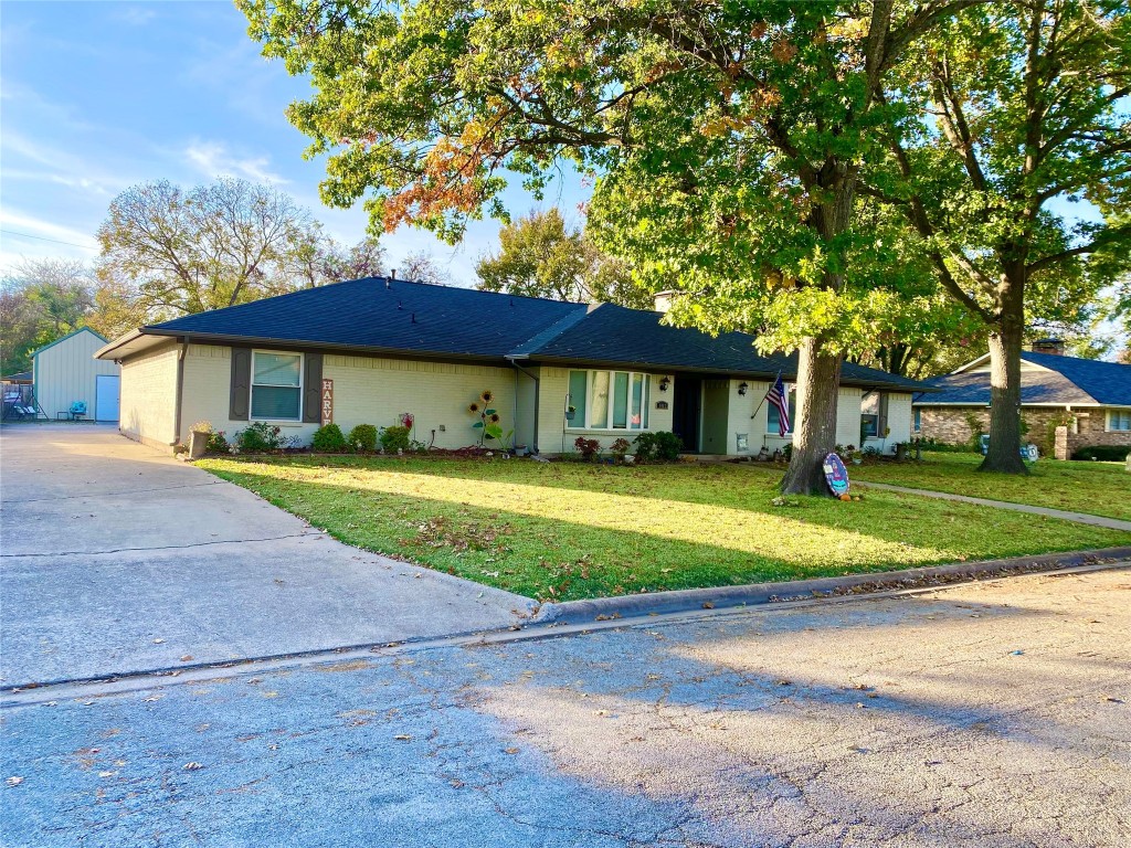 1912 Nancy Lea Drive Bonham TX 75418