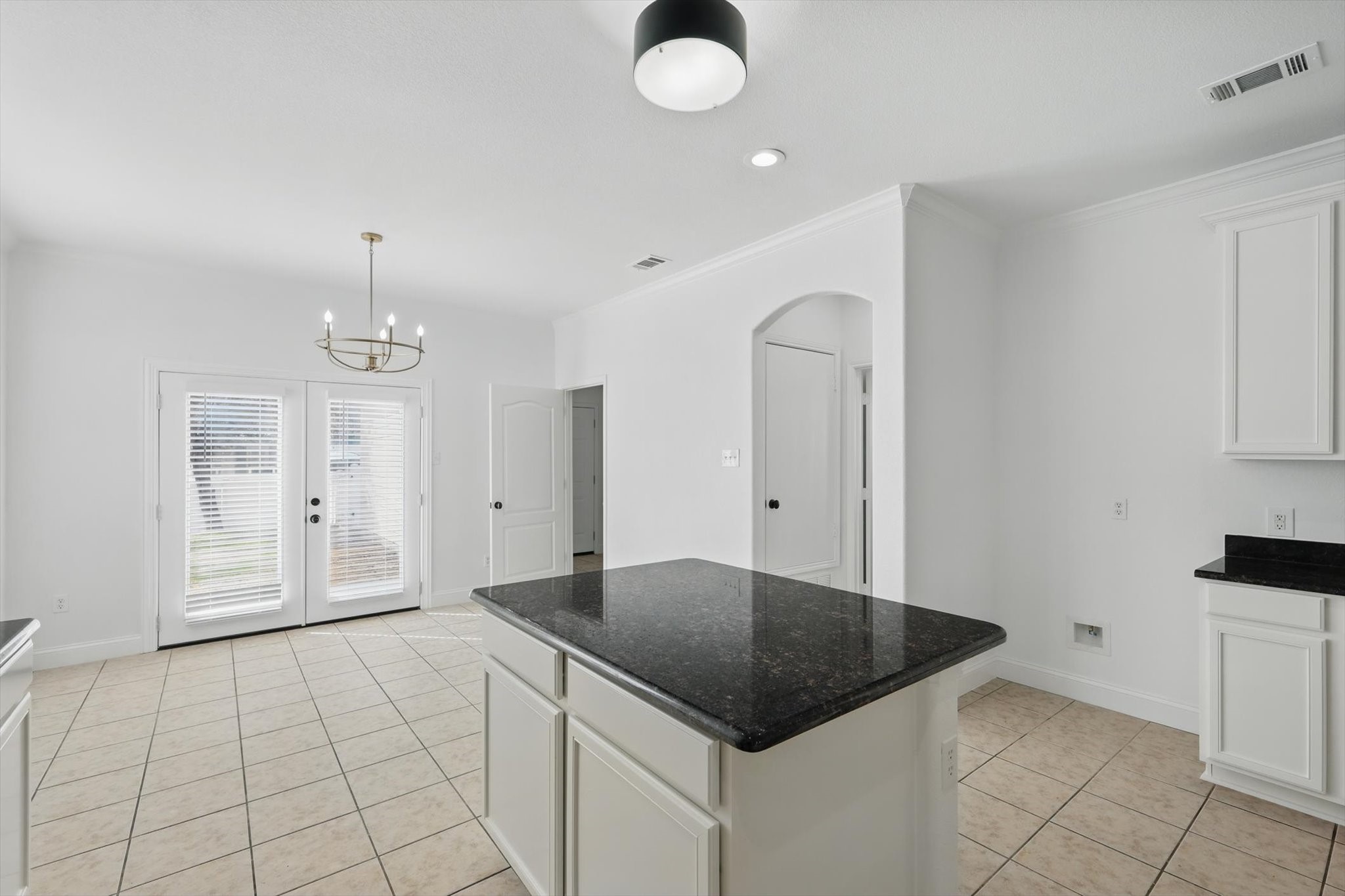 924 Charleston Lane Savannah TX 76227