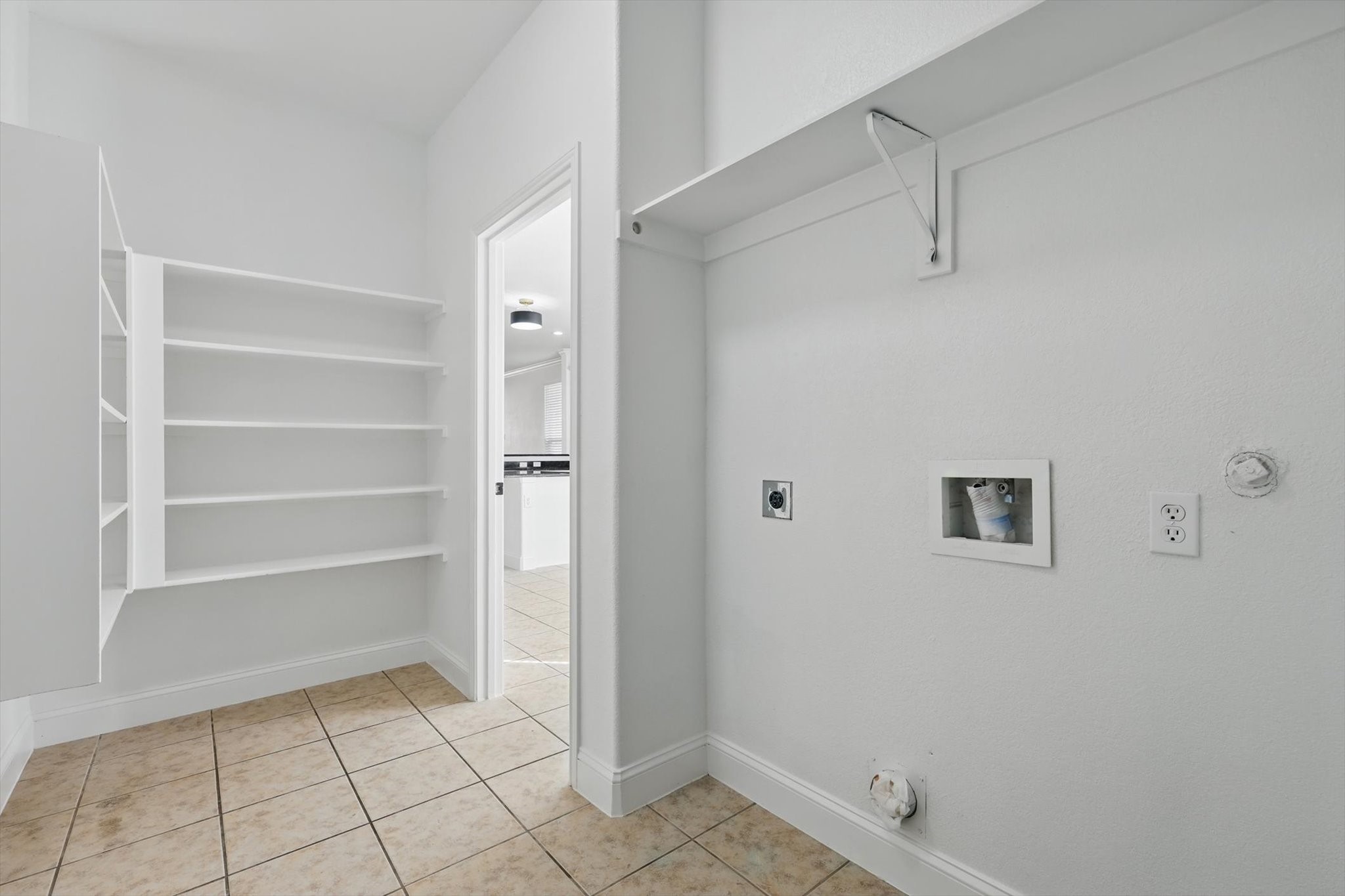 924 Charleston Lane Savannah TX 76227