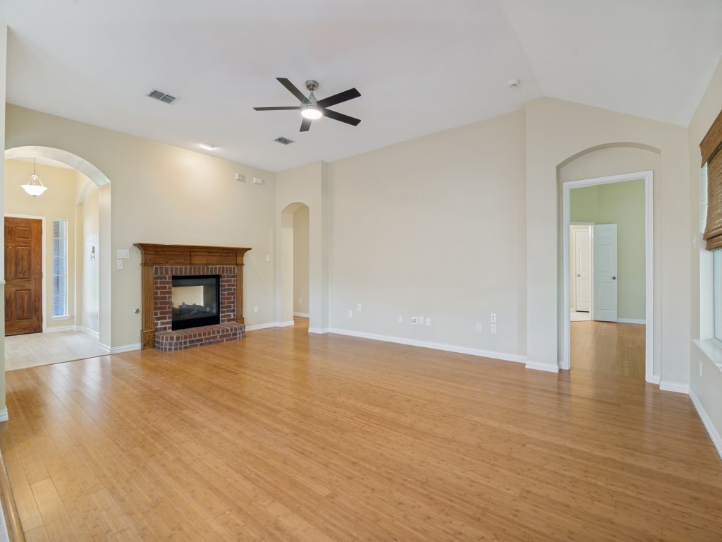 1316 Valley Stream Drive Wylie TX 75098
