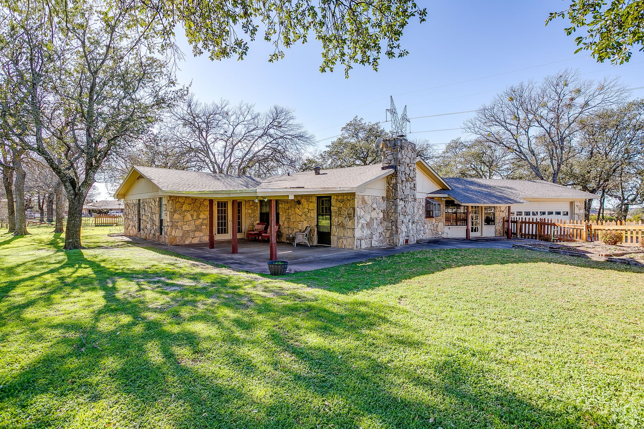 118 Woodcrest Street Weatherford TX 76087