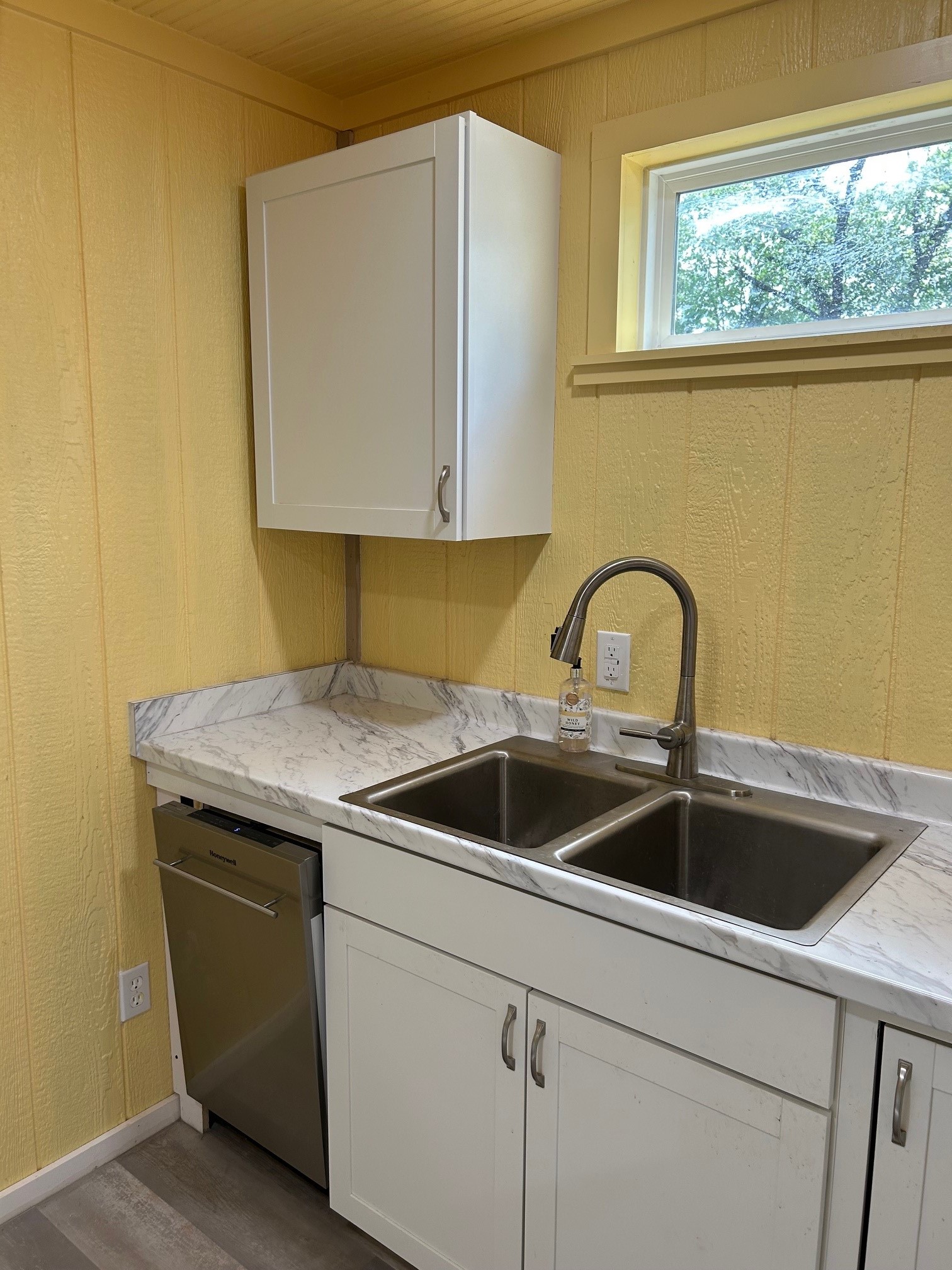 414 N Avenue F Clifton TX 76634