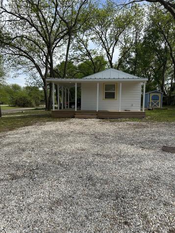 414 N Avenue F Clifton TX 76634