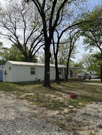 414 N Avenue F Clifton TX 76634
