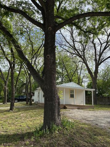 414 N Avenue F Clifton TX 76634
