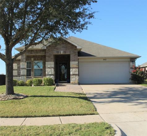 1412 Connie Street Burleson TX 76028