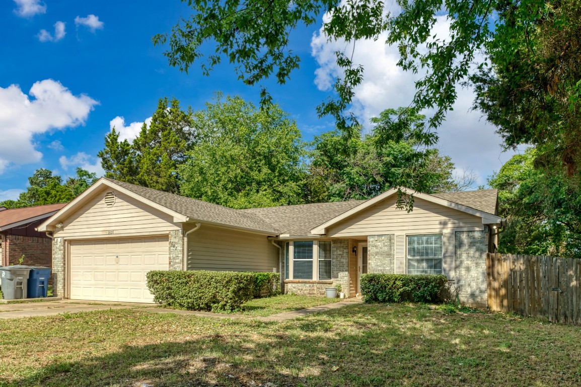 1807 Eastcliff Drive Dallas TX 75217