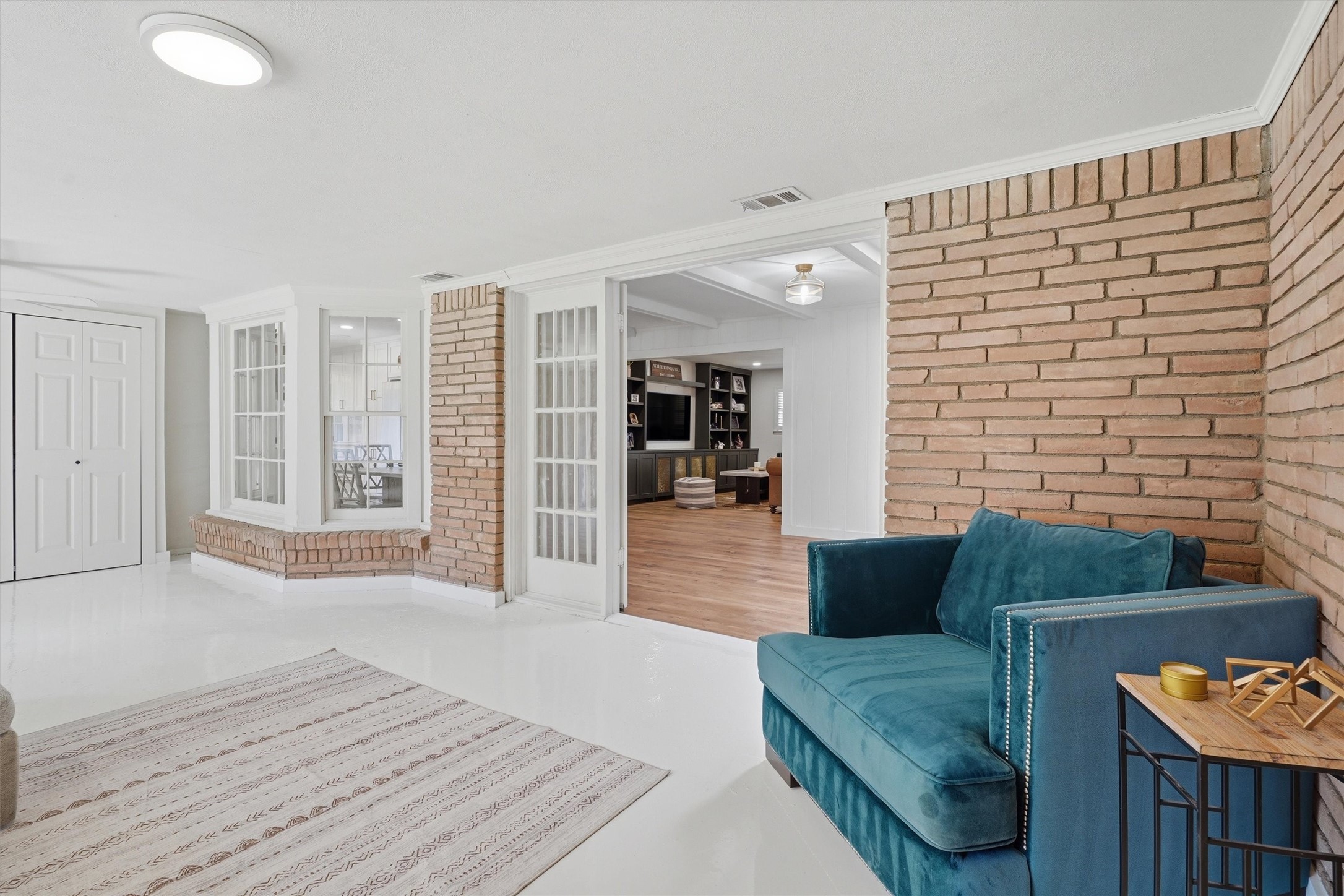 4137 Selkirk Drive W Fort Worth TX 76109