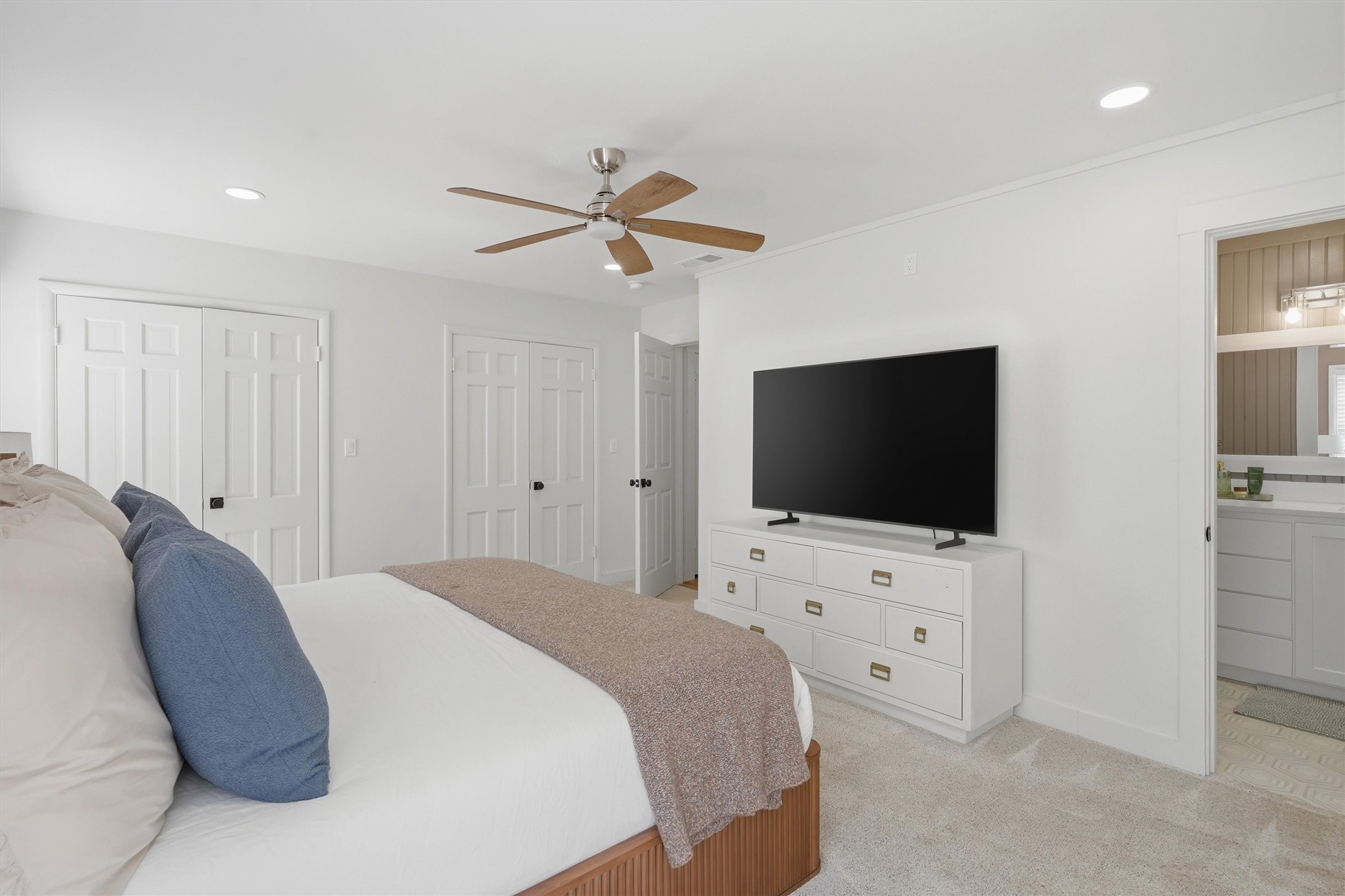 4137 Selkirk Drive W Fort Worth TX 76109