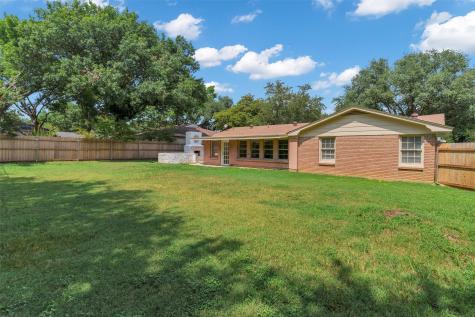 4137 Selkirk Drive W Fort Worth TX 76109