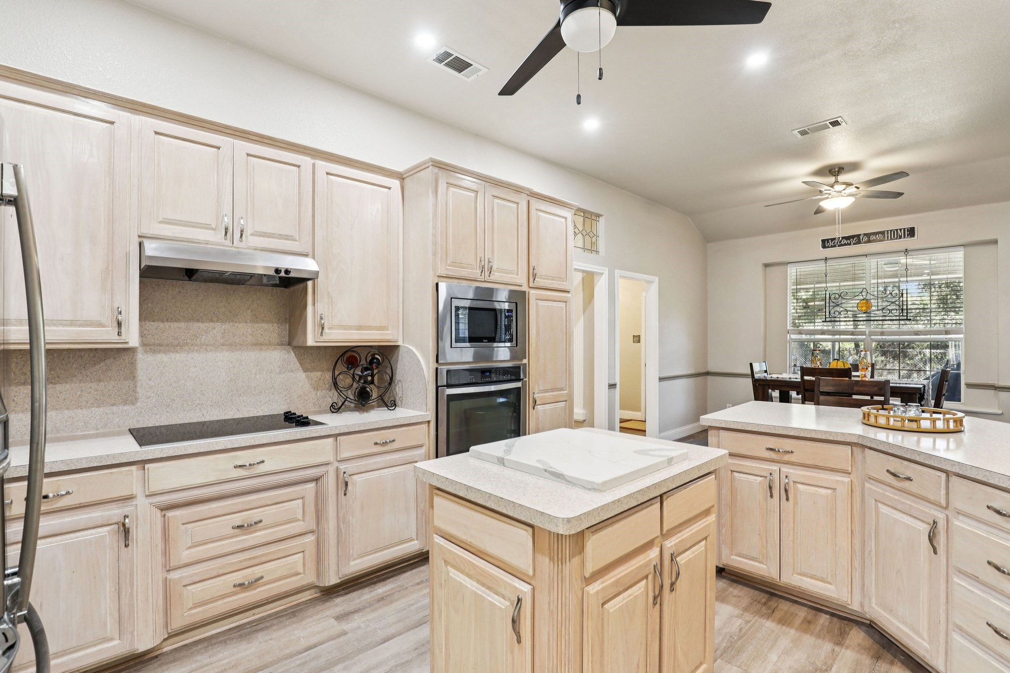 516 Shady Oaks Trail Burleson TX 76028