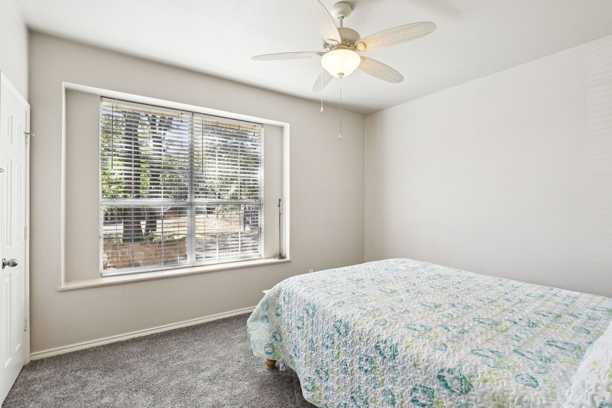 516 Shady Oaks Trail Burleson TX 76028