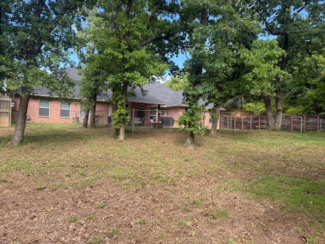 516 Shady Oaks Trail Burleson TX 76028