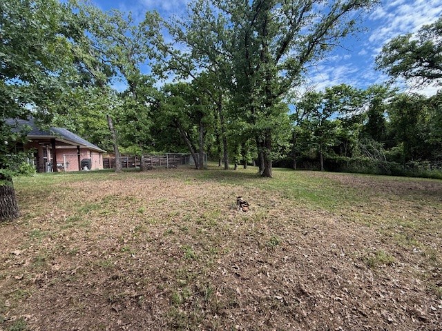 516 Shady Oaks Trail Burleson TX 76028