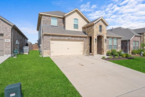3005 Aransas Avenue Aubrey TX 76227