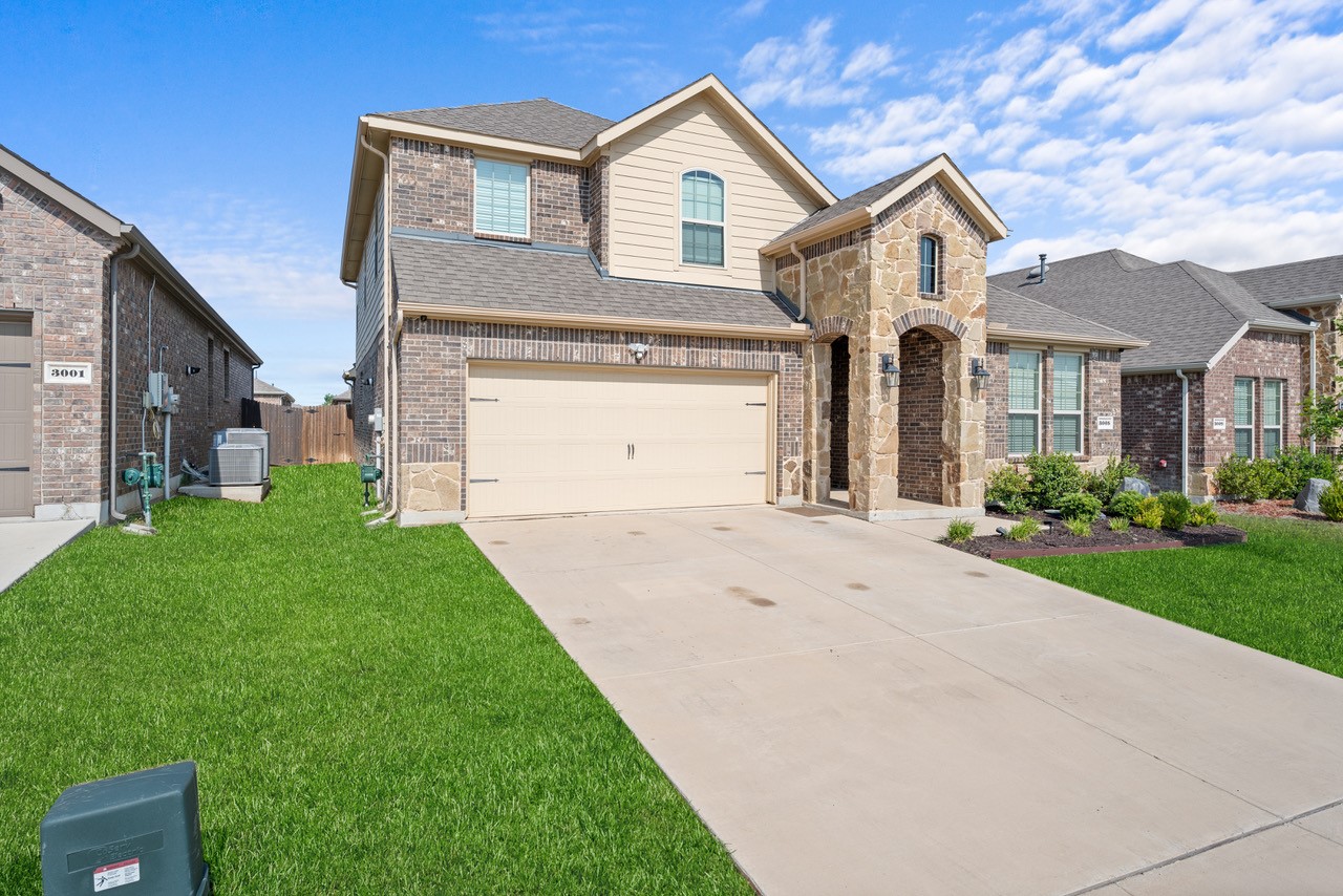 3005 Aransas Avenue Aubrey TX 76227
