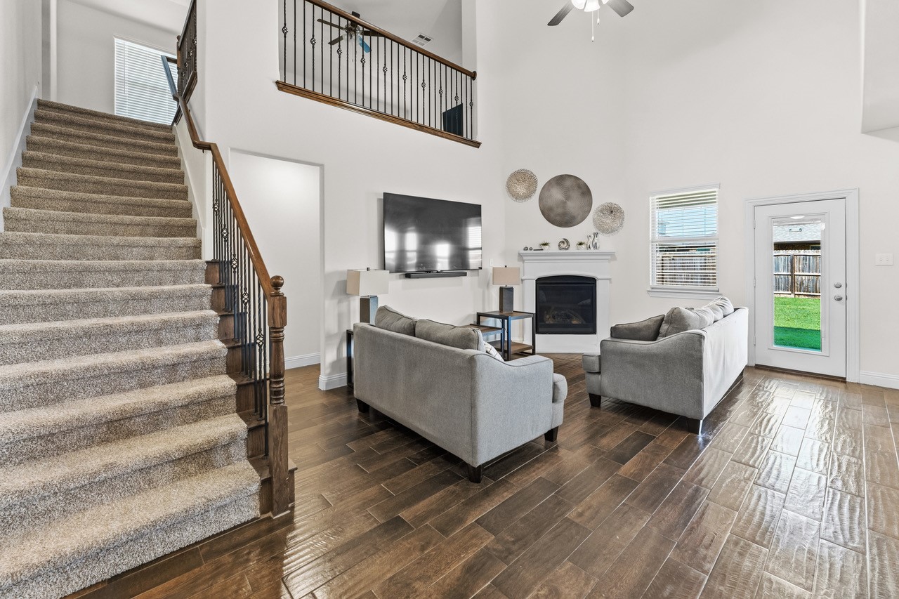 3005 Aransas Avenue Aubrey TX 76227