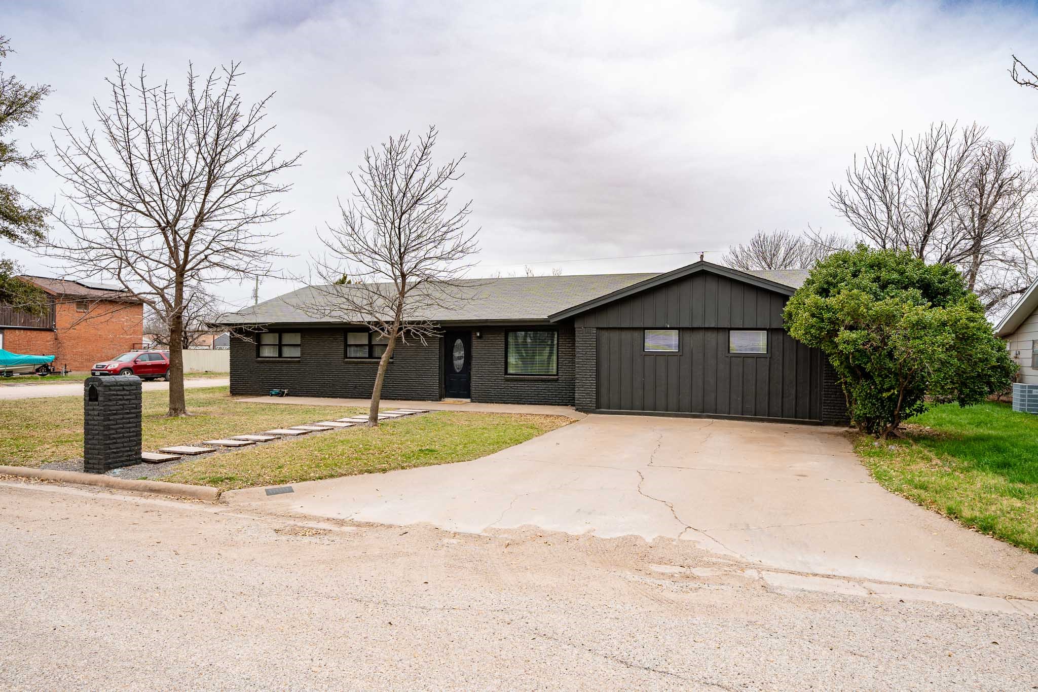 600 NW Avenue I Hamlin TX 79520