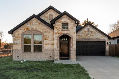 4225 Elkins Avenue Lancaster TX 75134