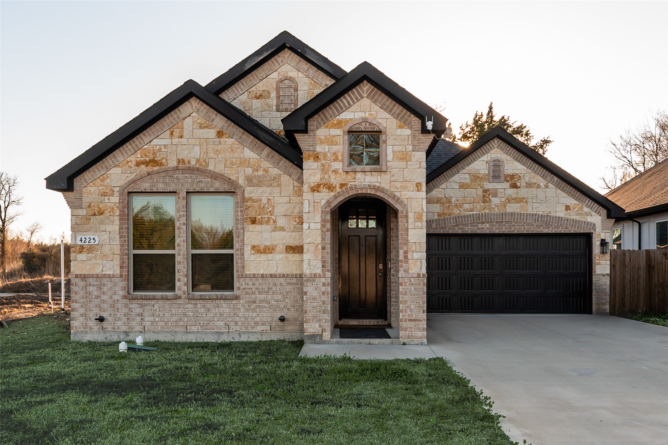4225 Elkins Avenue Lancaster TX 75134