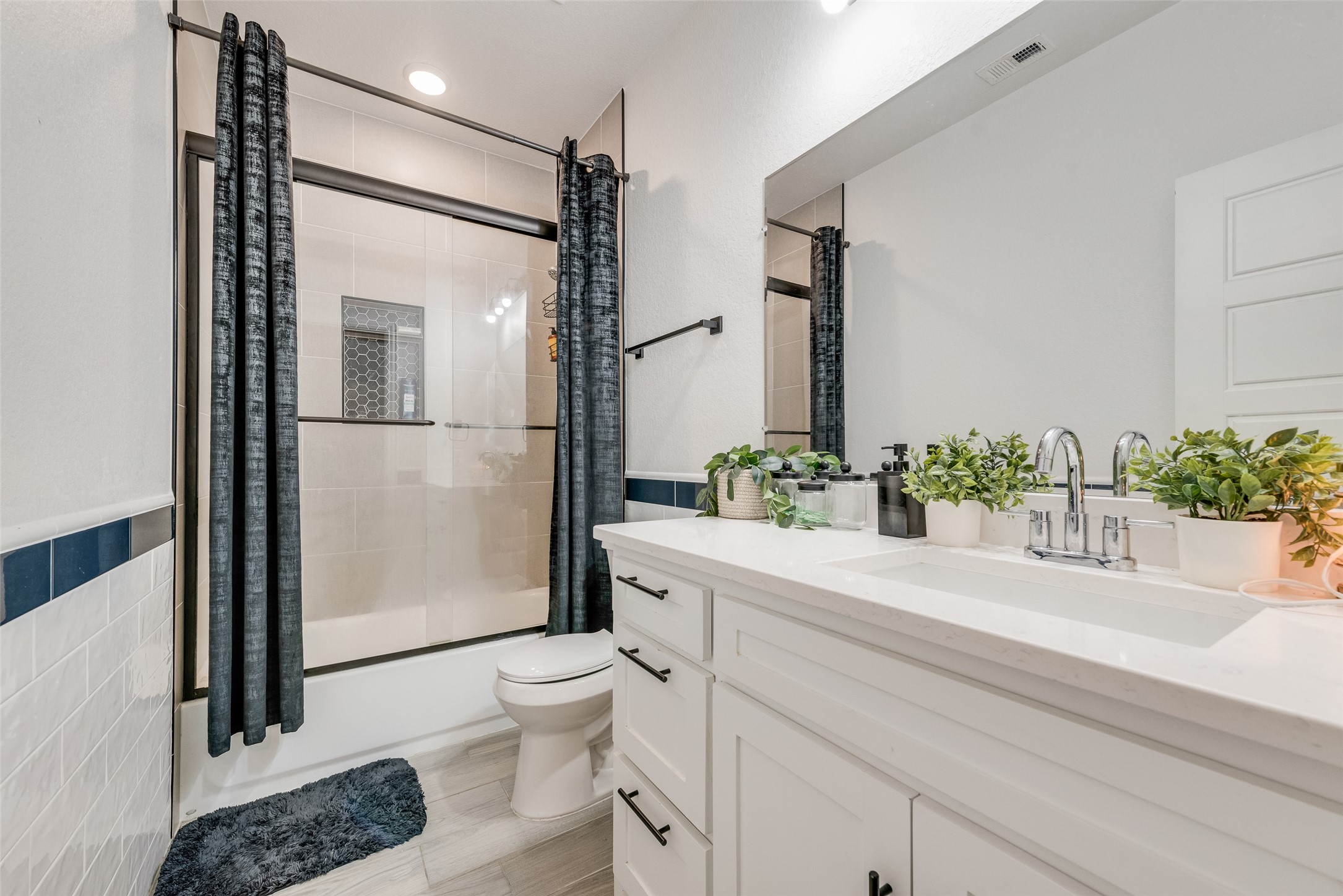 4225 Elkins Avenue Lancaster TX 75134