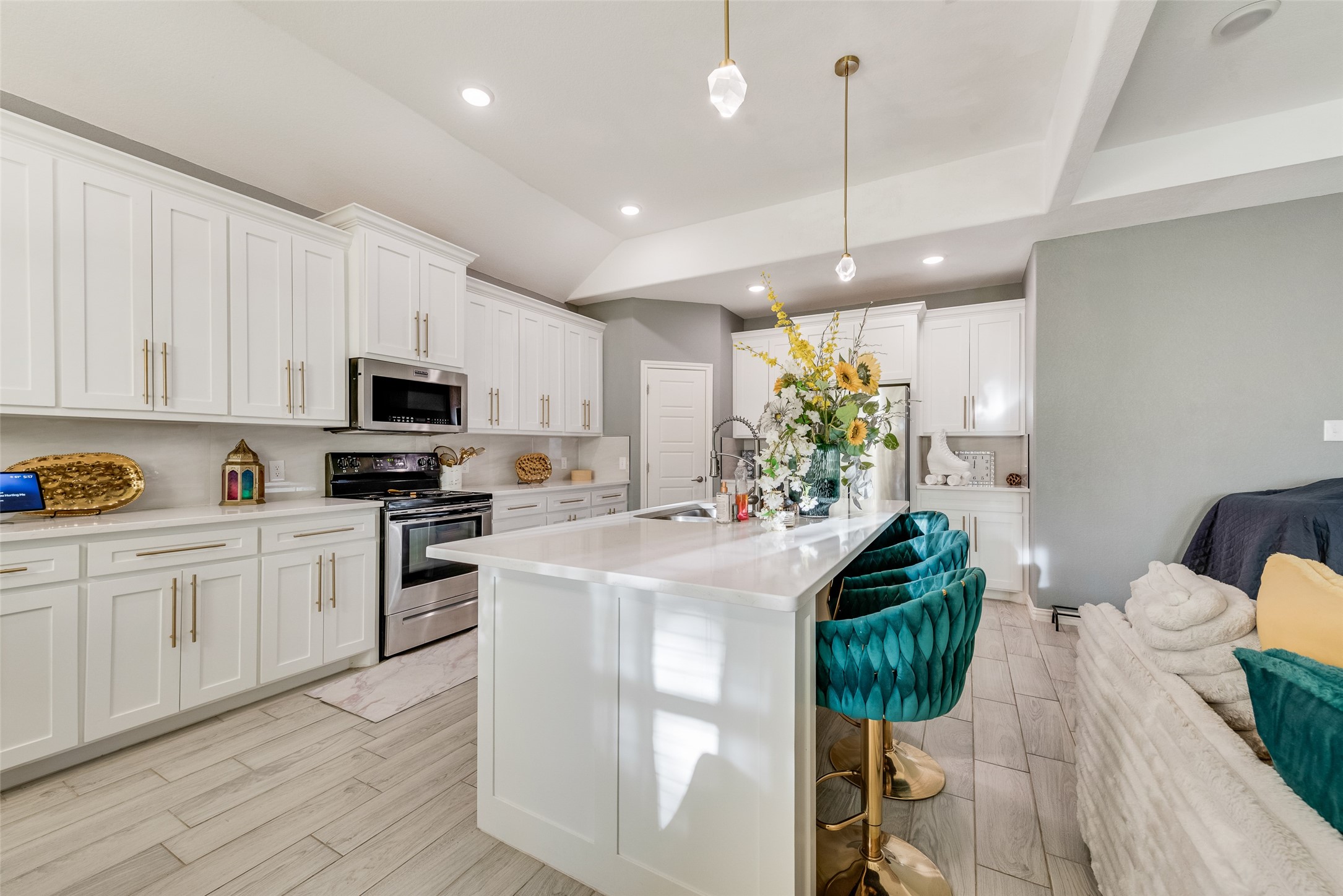 4225 Elkins Avenue Lancaster TX 75134