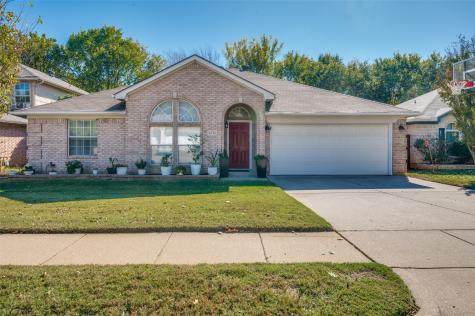 6733 Big Springs Drive Arlington TX 76001