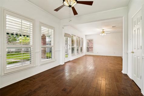 913 Bridgewater Lane Mesquite TX 75181