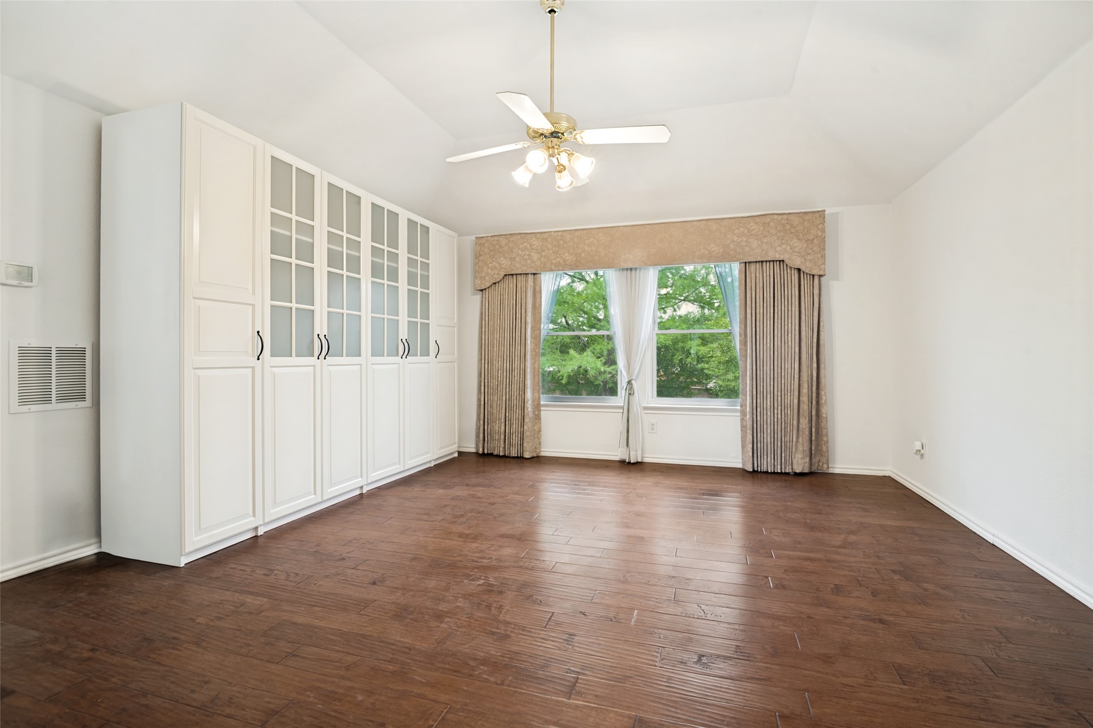 913 Bridgewater Lane Mesquite TX 75181
