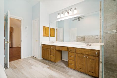 913 Bridgewater Lane Mesquite TX 75181