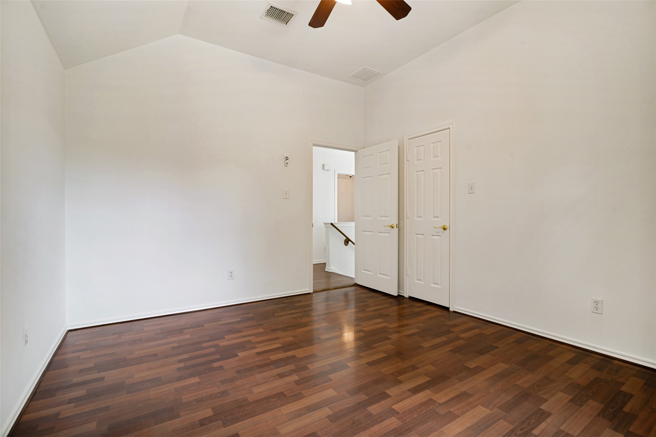 913 Bridgewater Lane Mesquite TX 75181