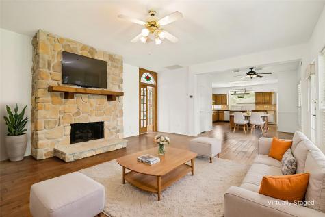 913 Bridgewater Lane Mesquite TX 75181