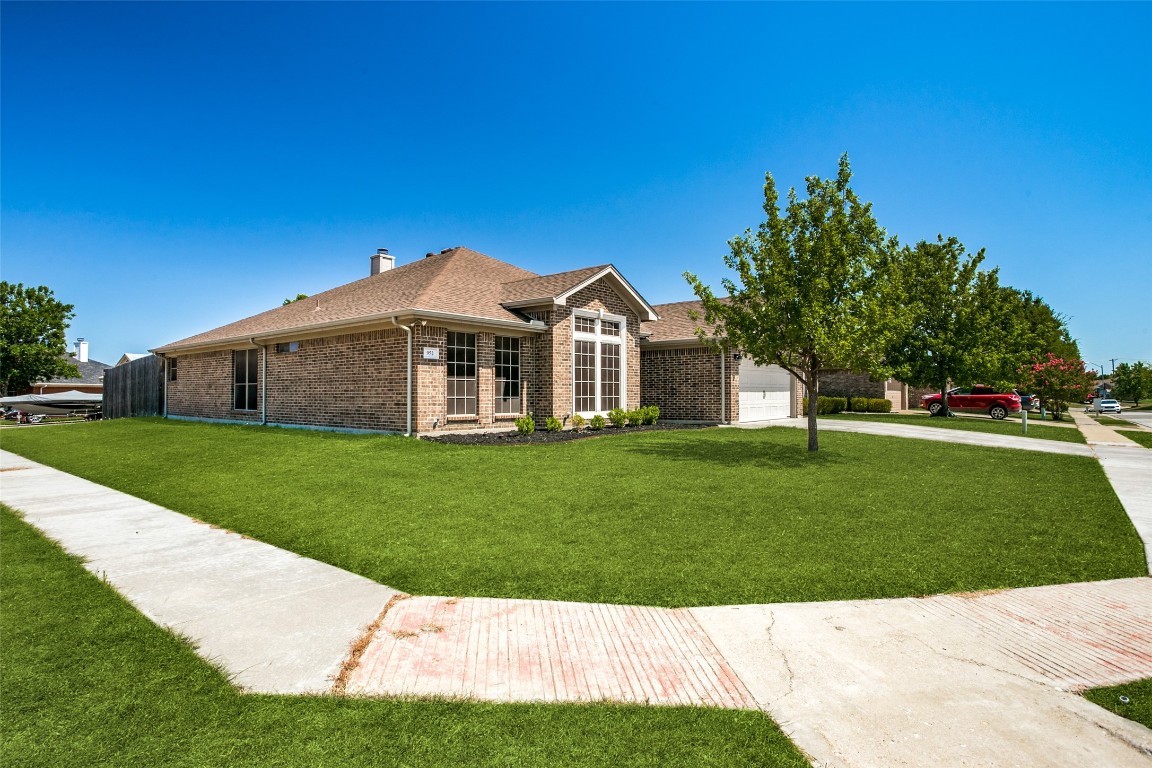 952 Winepress Road Burleson TX 76028
