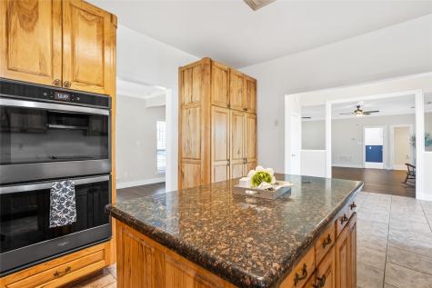 2473 Vz County Road 2621 Wills Point TX 75169