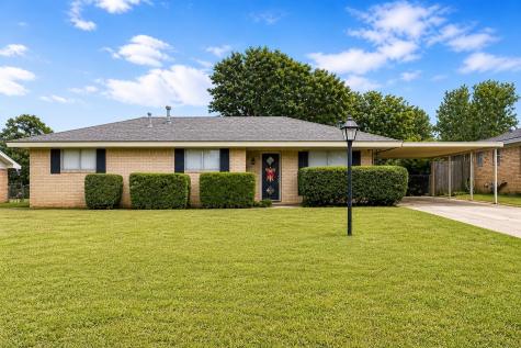 1507 Hulme Street Bowie TX 76230