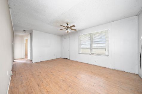 895 Hcr 2452 N Hillsboro TX 76645