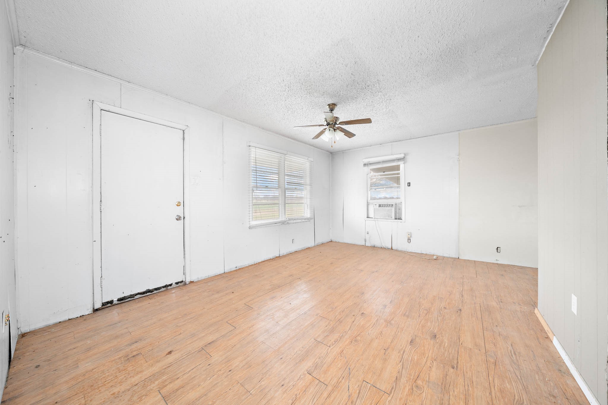 895 Hcr 2452 N Hillsboro TX 76645