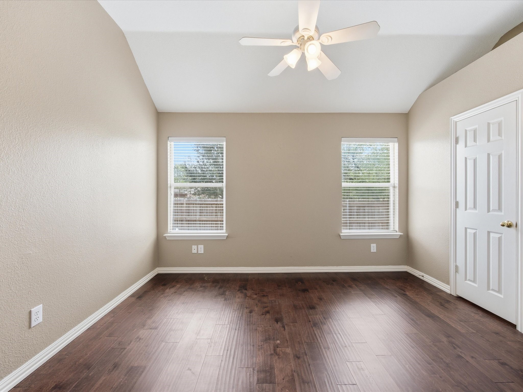 3516 Heatherbrook Drive Arlington TX 76001